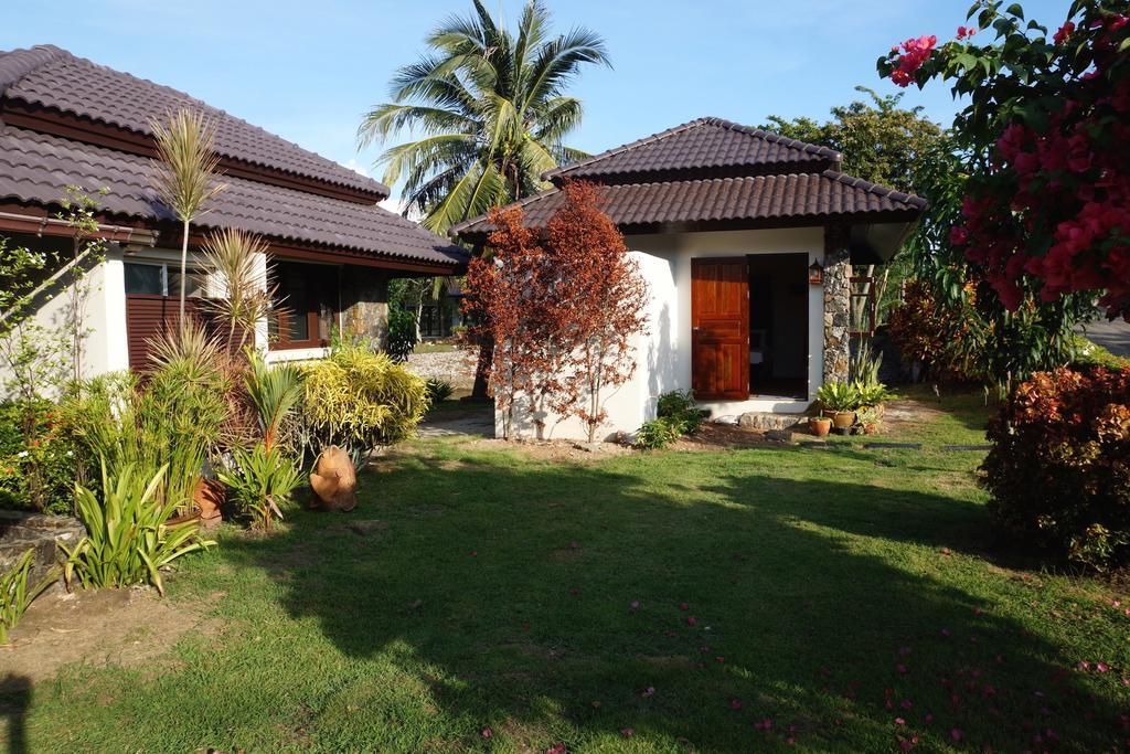 Rock Garden E28 4 Bedroom Pool Villa Mae Phim Exterior photo